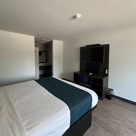 Studio 6 Lake Elsinore, Ca Екстериор снимка